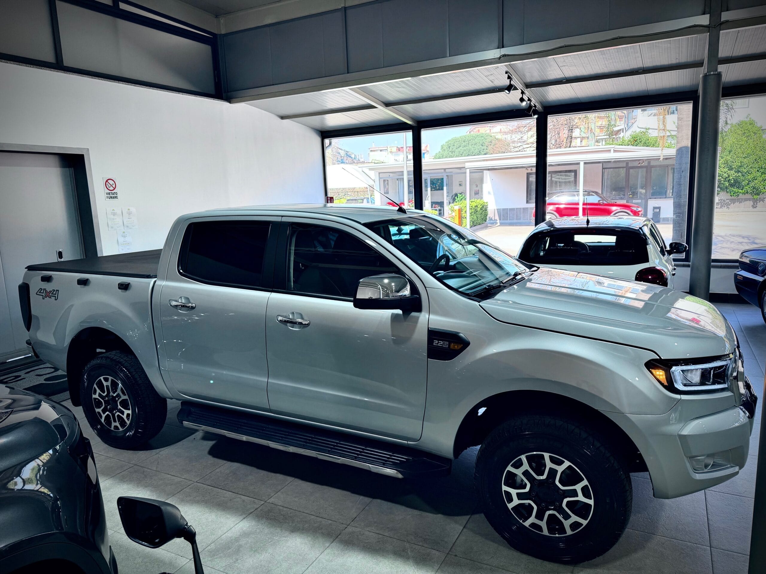 Ford Ranger 2.2 TDCI 160CV Double Cab XLT N1 5 Posti - immagine 12