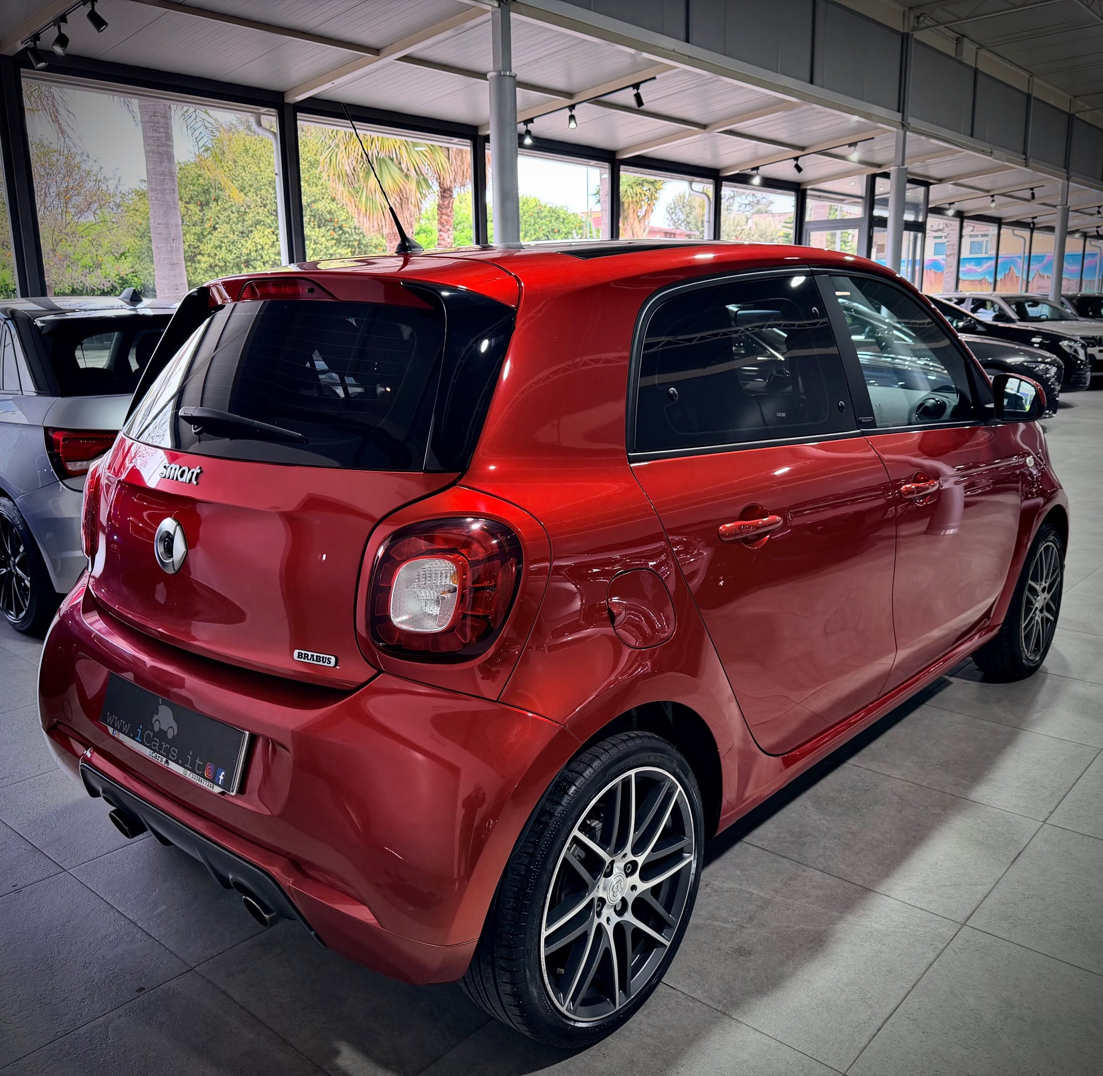 Smart Forfour 0.9 109CV Twinamic Brabus Exclusive - immagine 3