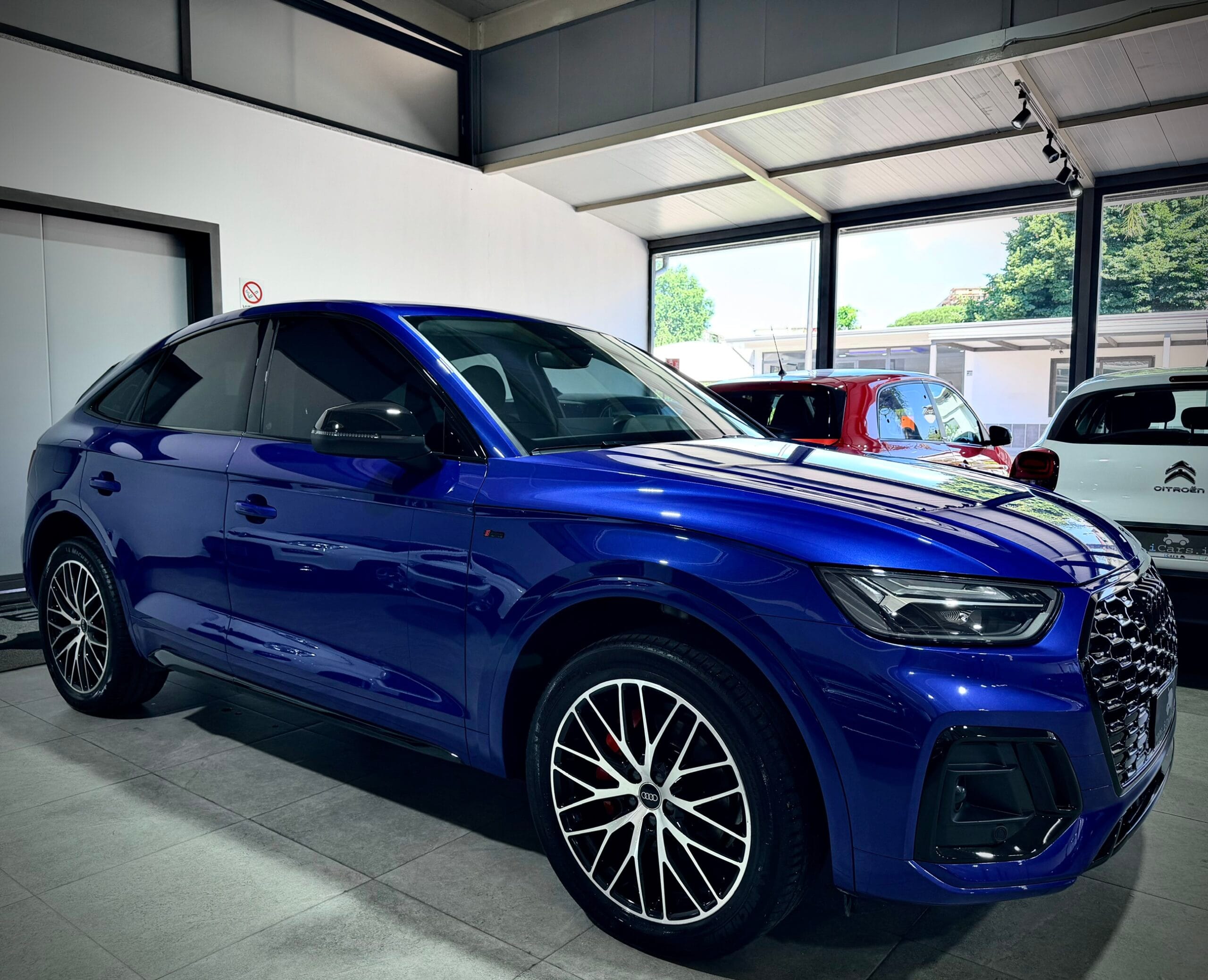 Audi Q5 SPBK 2.0 TDI 204CV Quattro S-Tronic S-Line - immagine 11