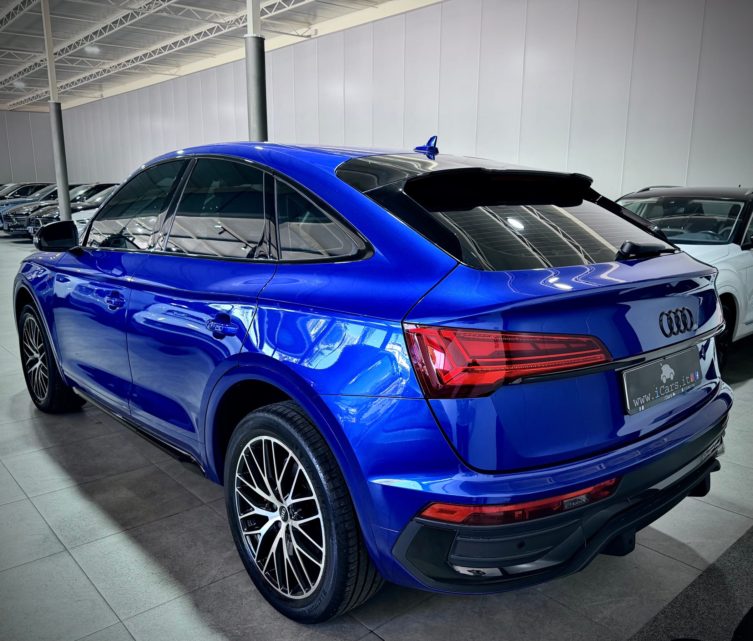Audi Q5 SPBK 2.0 TDI 204CV Quattro S-Tronic S-Line - immagine 9