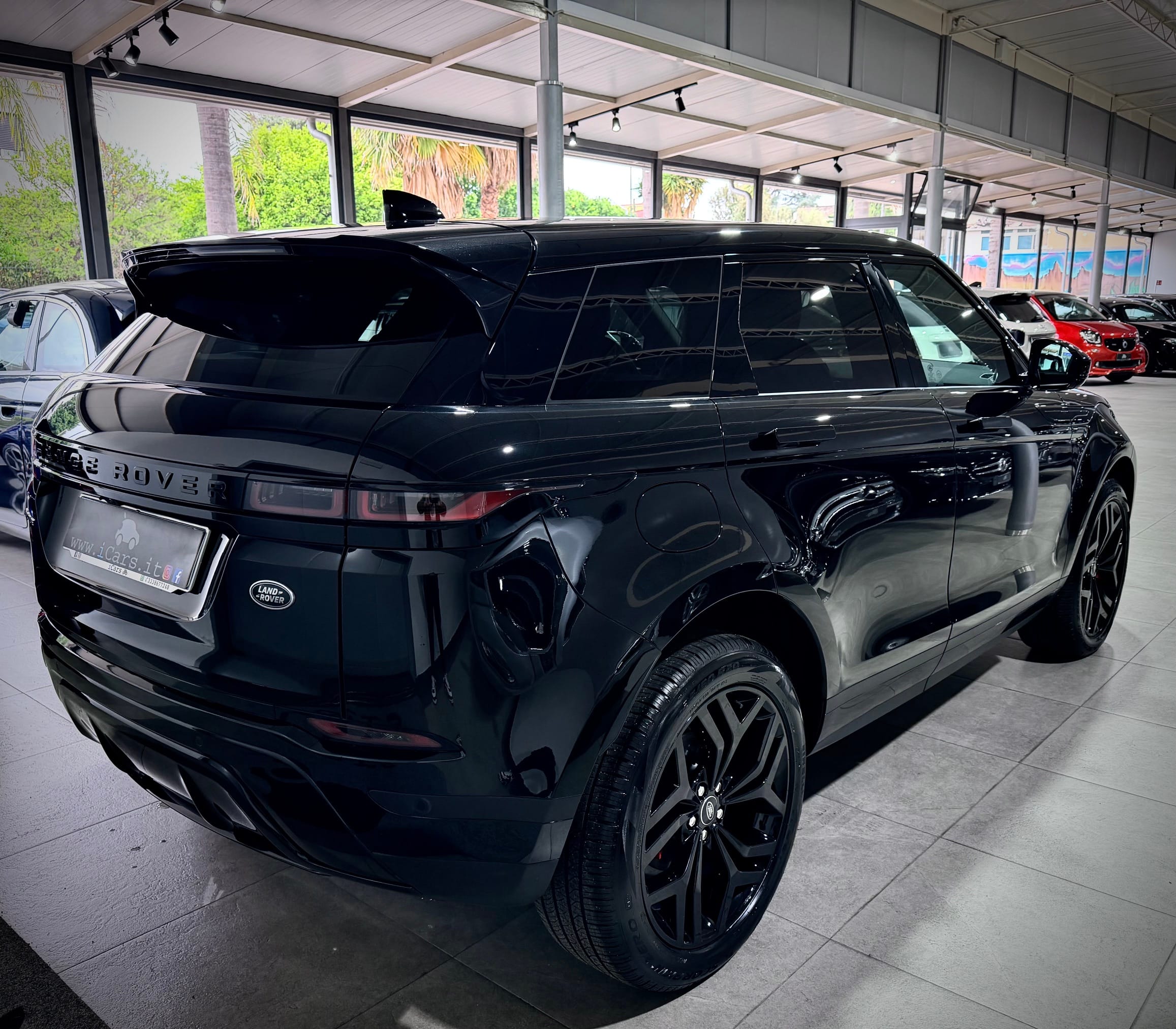 Land Rover Range Rover Evoque 2.0d i4 163CV Mhev SE Total Black N1 - immagine 9