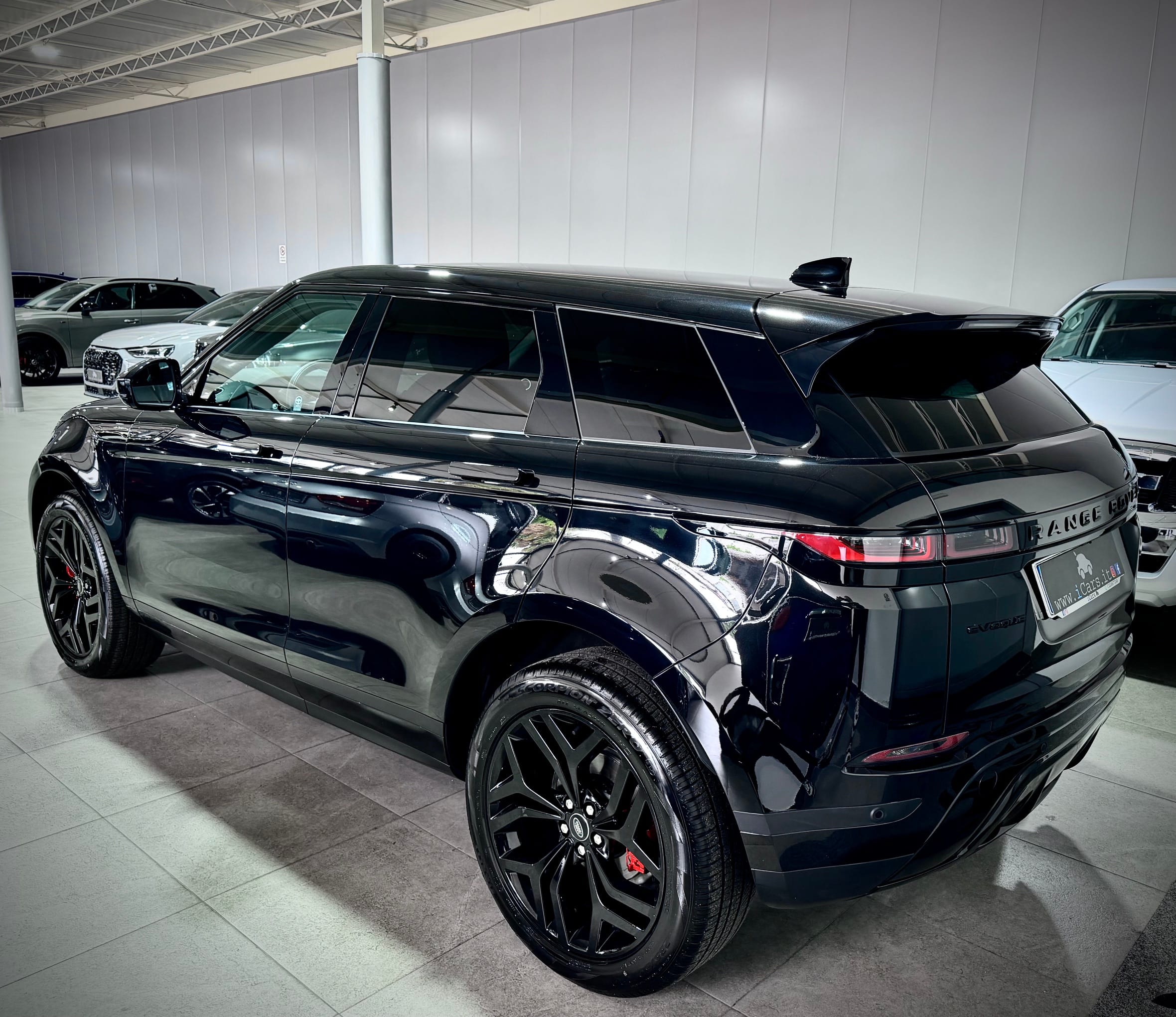 Land Rover Range Rover Evoque 2.0d i4 163CV Mhev SE Total Black N1 - immagine 7