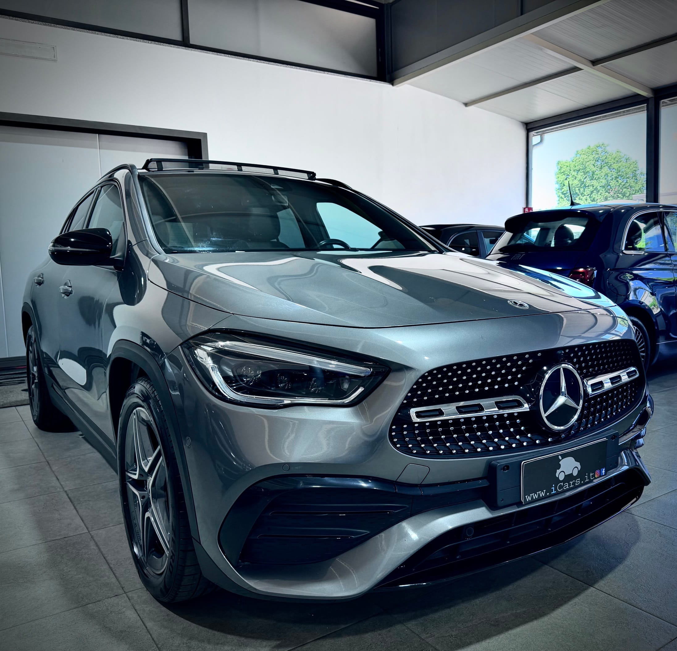 Mercedes-Benz GLA 220 d 190CV 4Matic Premium AMG - immagine 13