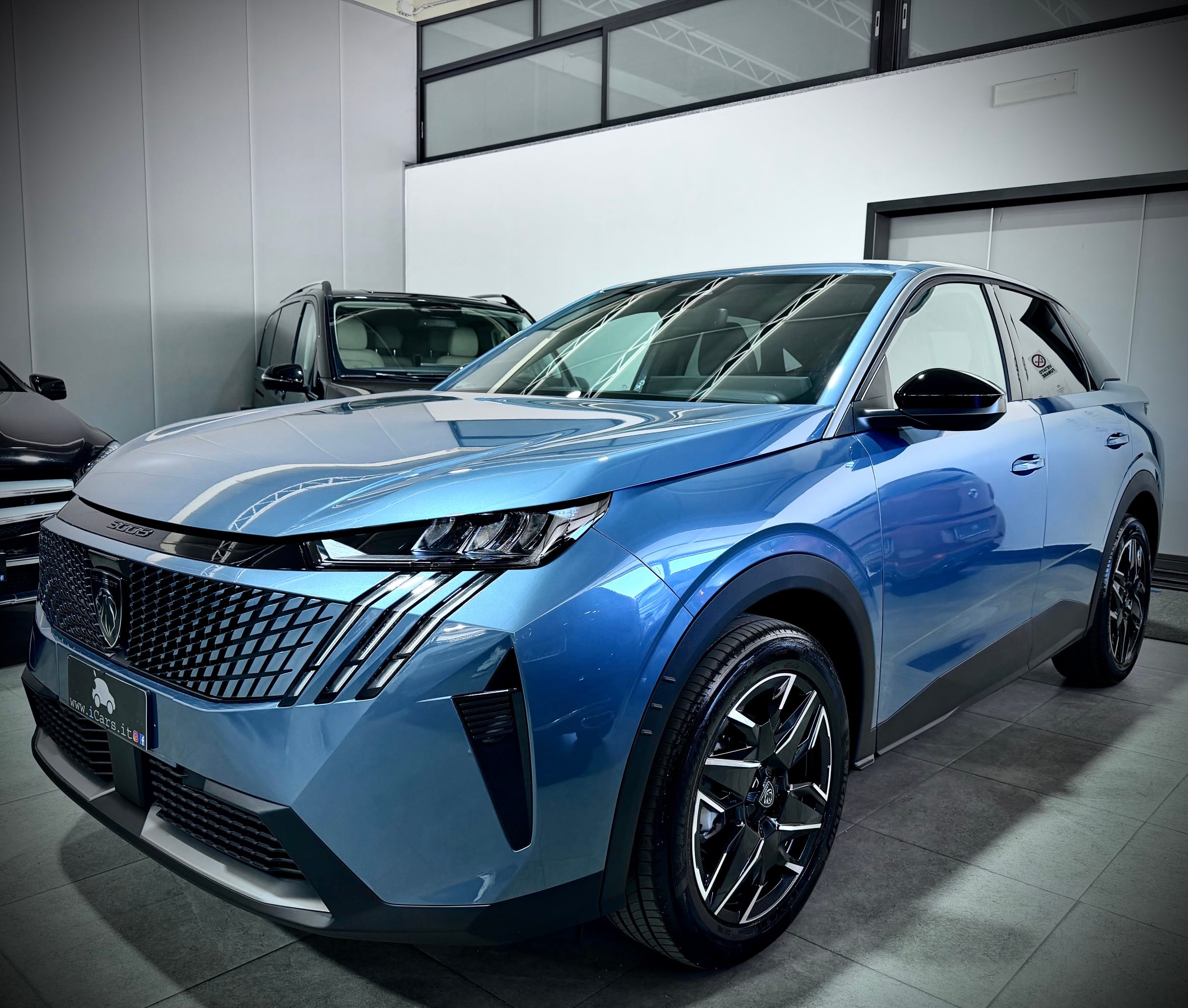 Peugeot 3008 1.2 Hybrid 145CV E-DCS6 Allure KM0 - immagine 13