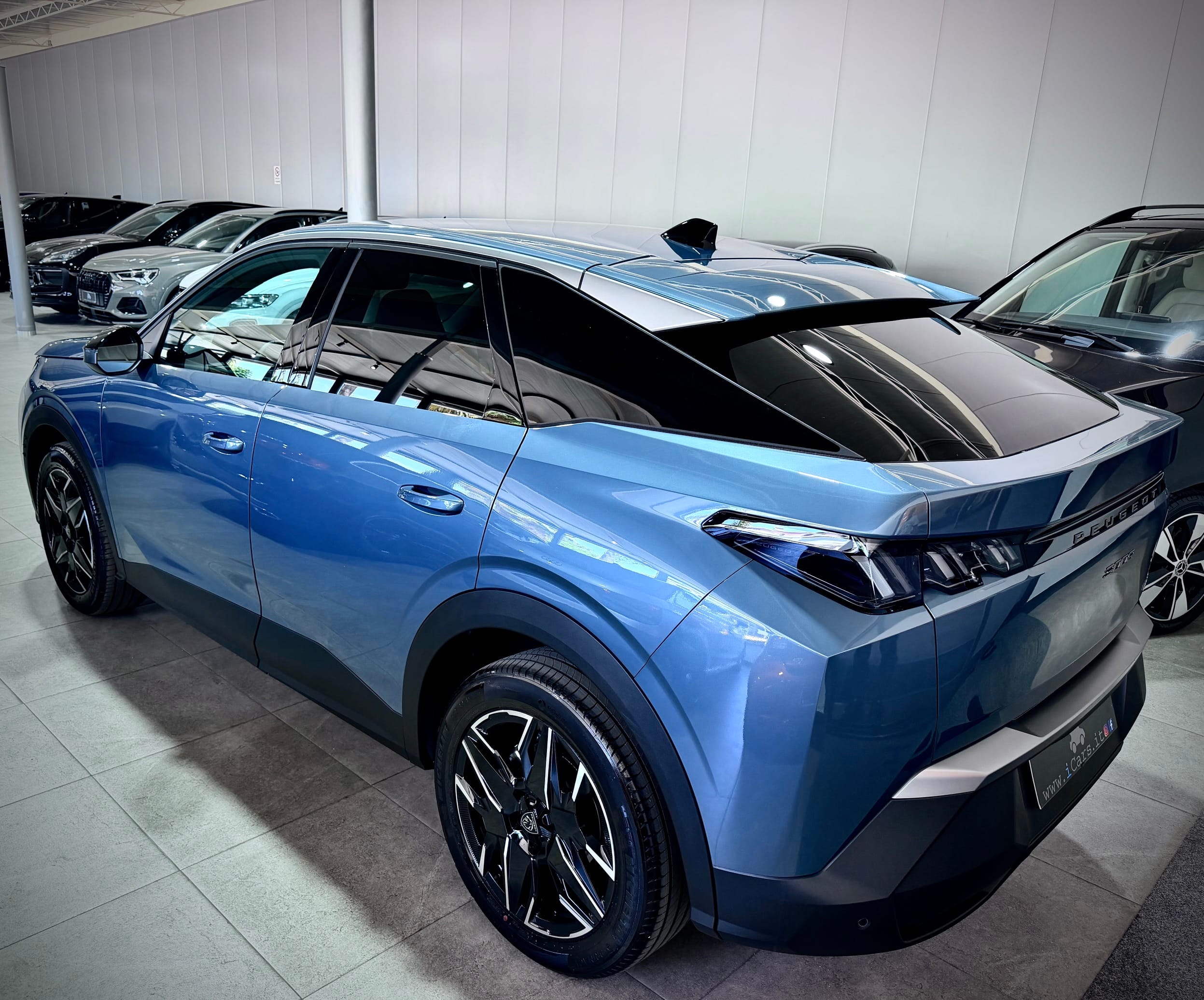 Peugeot 3008 1.2 Hybrid 145CV E-DCS6 Allure KM0 - immagine 7