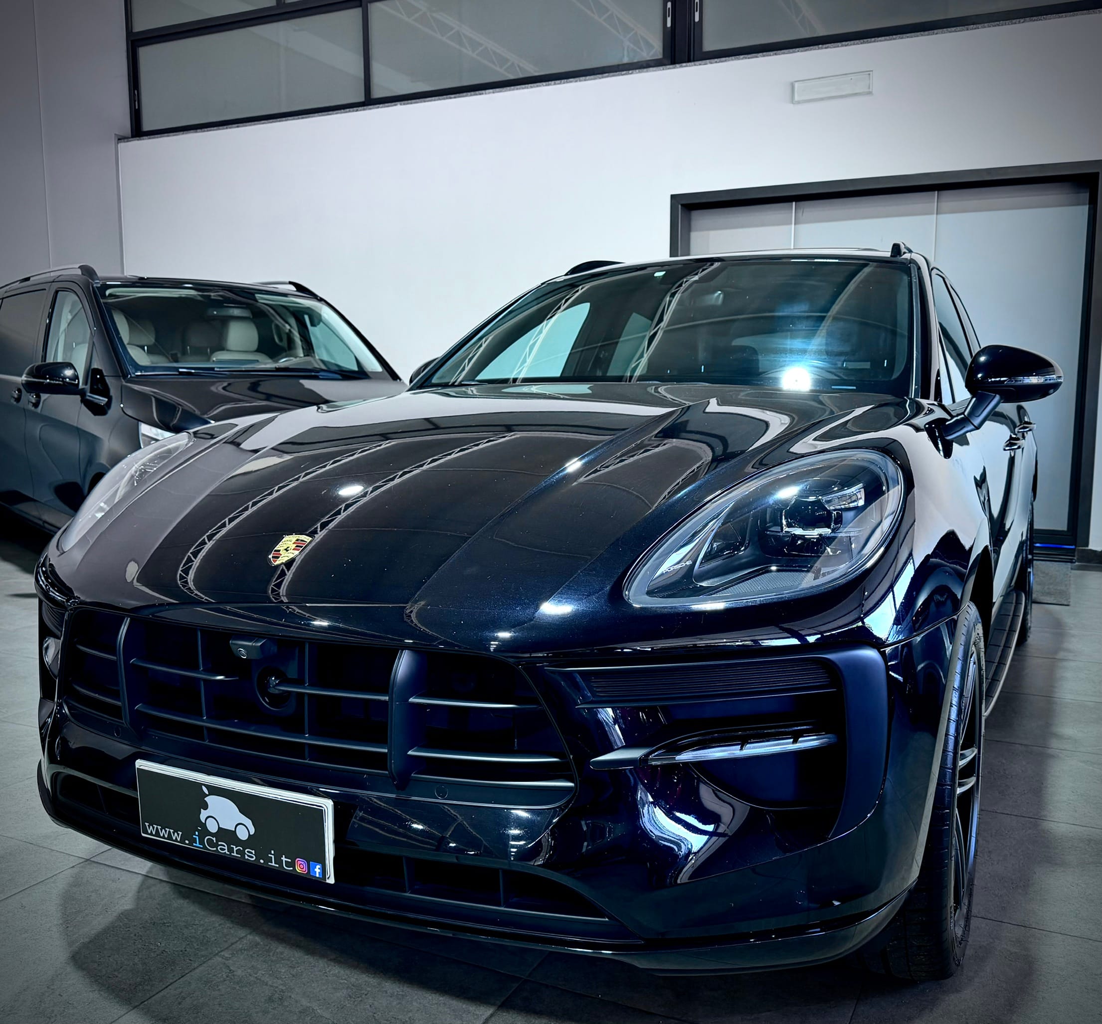 Porsche Macan 2.0 245CV PDK - immagine 2