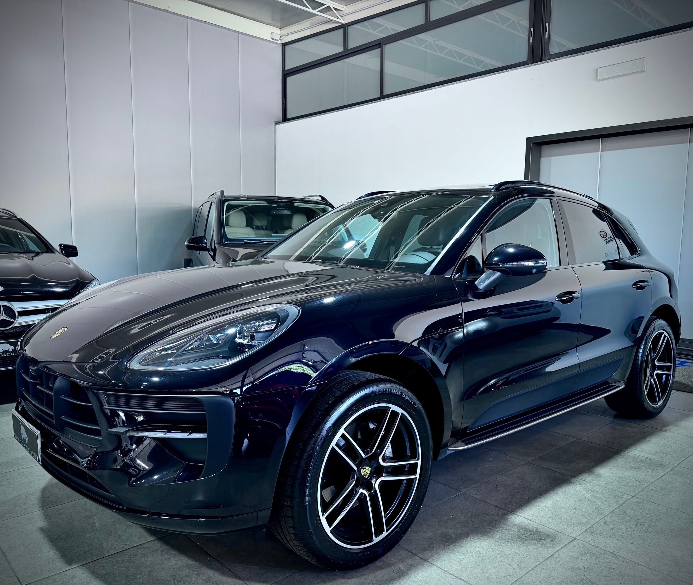 Porsche Macan 2.0 245CV PDK - immagine 4