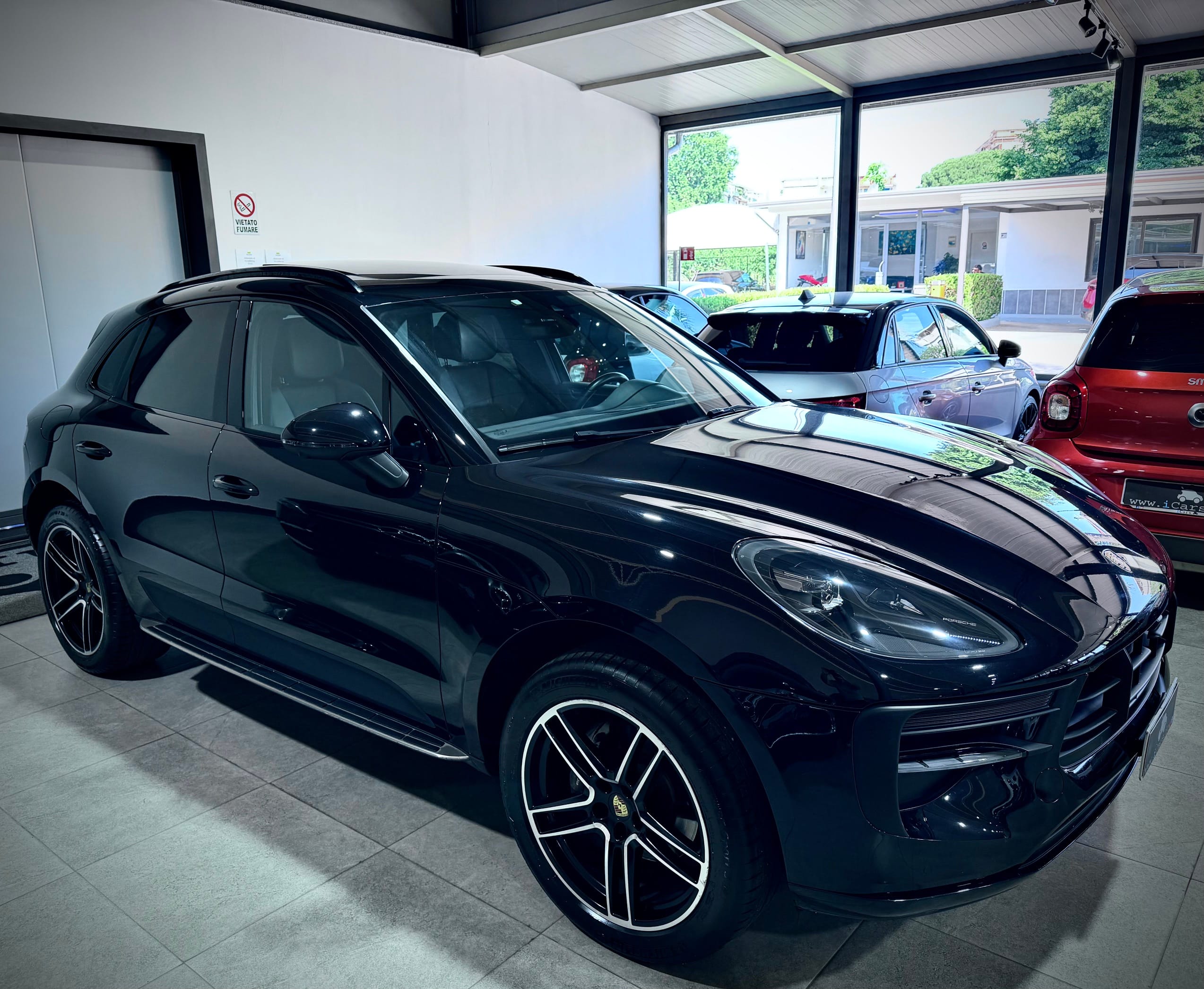 Porsche Macan 2.0 245CV PDK - immagine 7