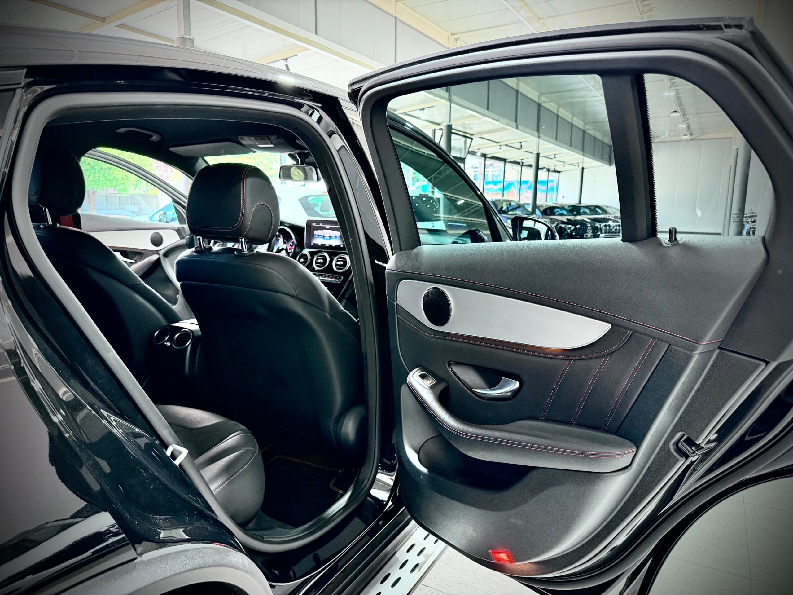 Mercedes-Benz GLC 43 AMG Coupe 367CV 4Matic Premium - immagine 2