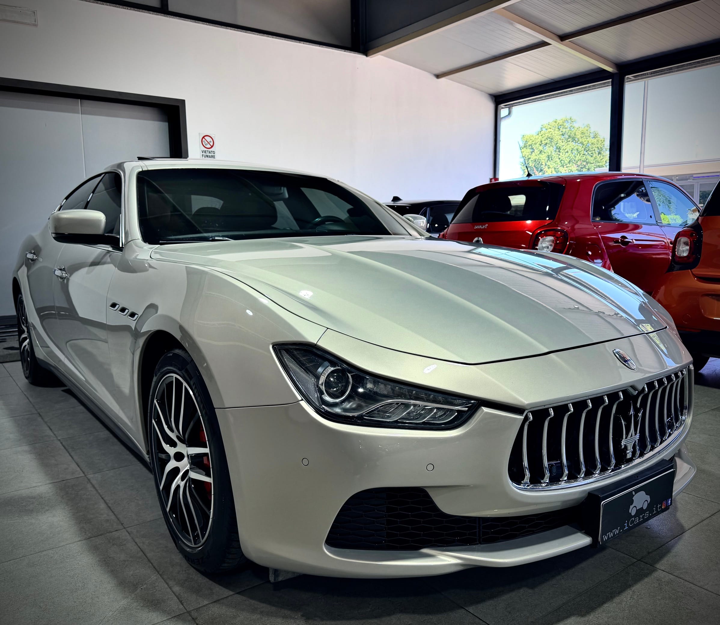 Maserati Ghibli 3.0 V6 250CV Diesel Restyling - immagine 6