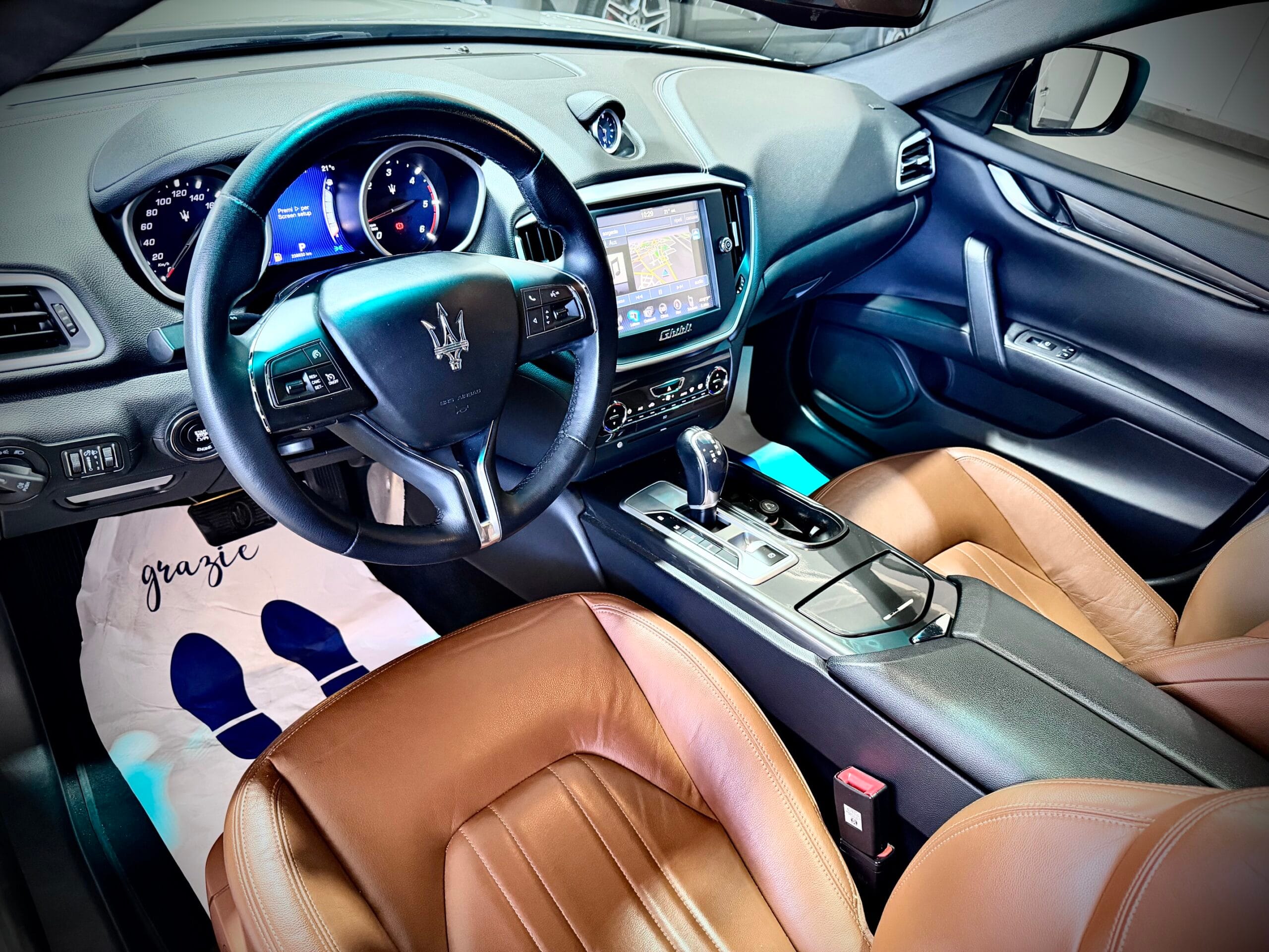 Maserati Ghibli 3.0 V6 250CV Diesel Restyling - immagine 12