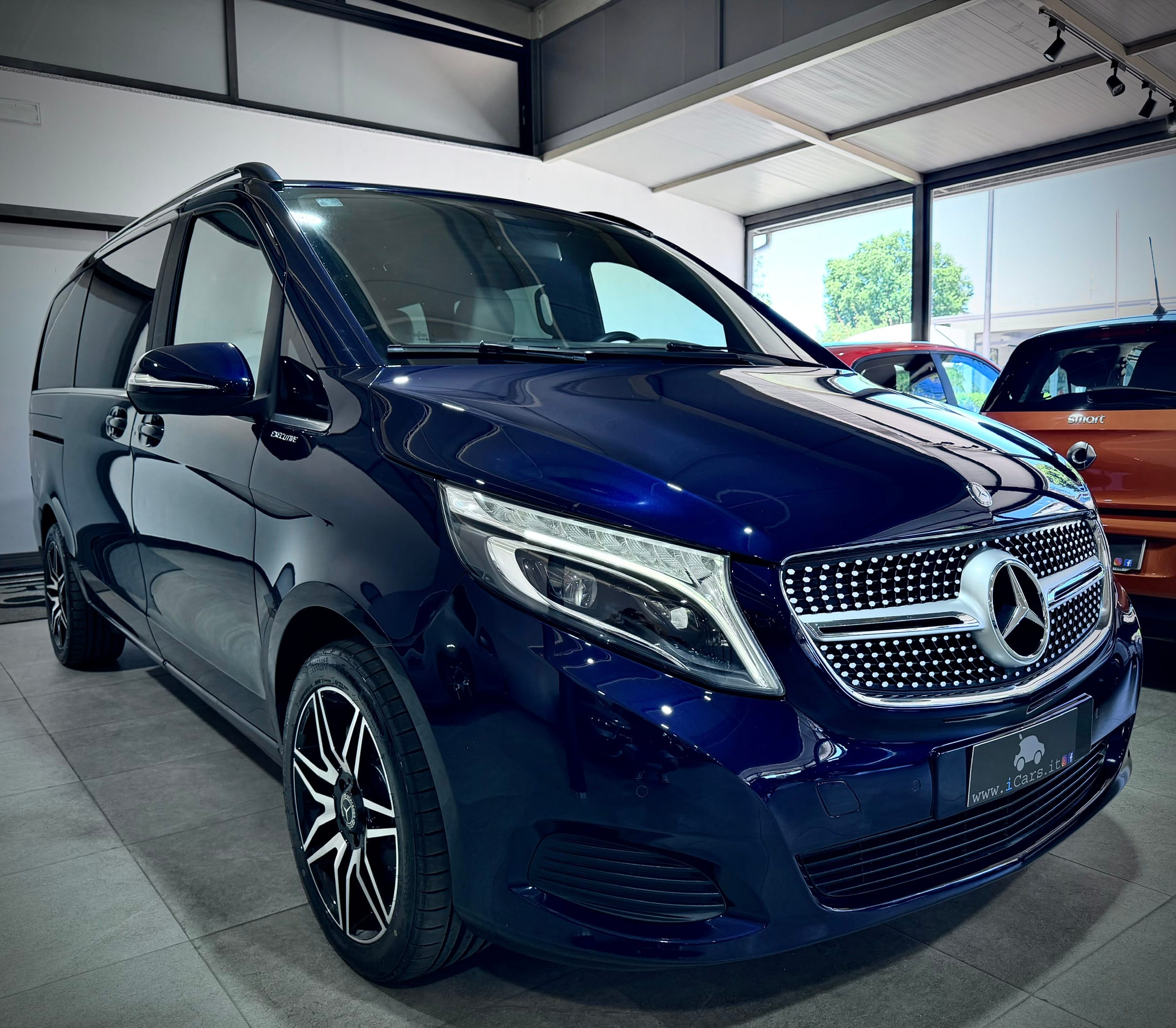 Mercedes-Benz V 250d 190CV Executive Long - immagine 11