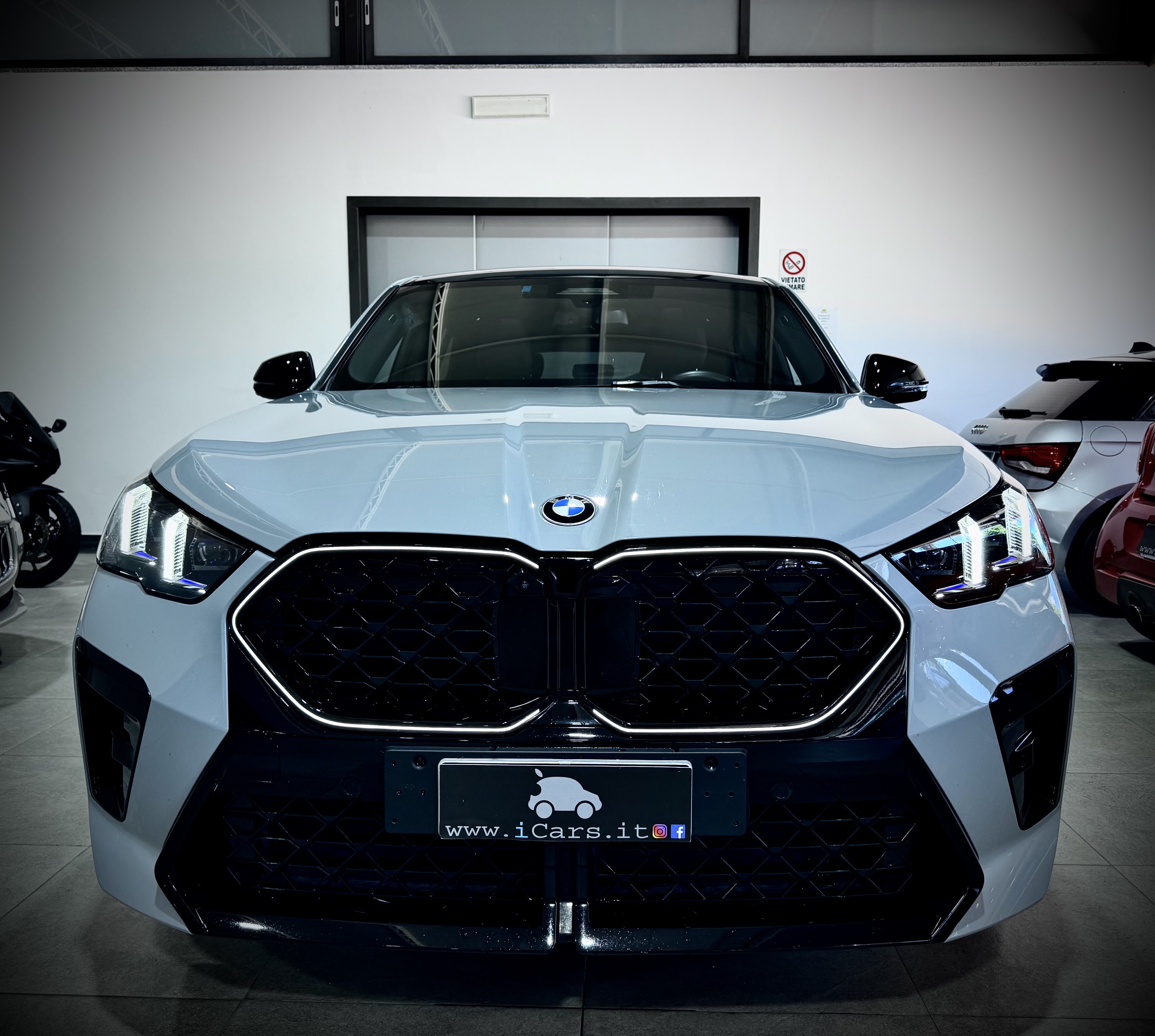BMW X2 sDrive18d M Sport Pro - immagine 14