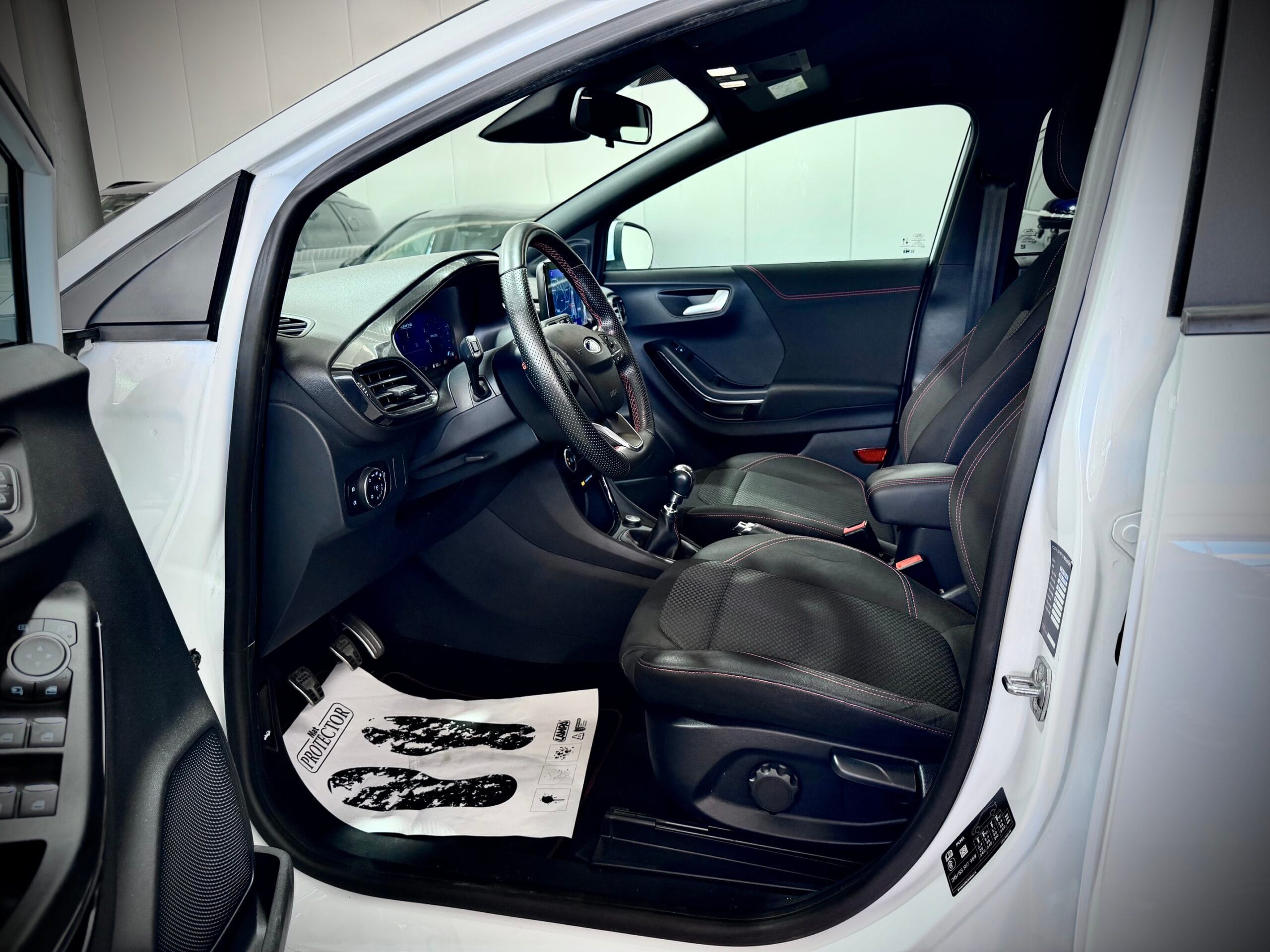 Ford Puma 1.0 125CV Hybrid Ecoboost ST-Line - immagine 10
