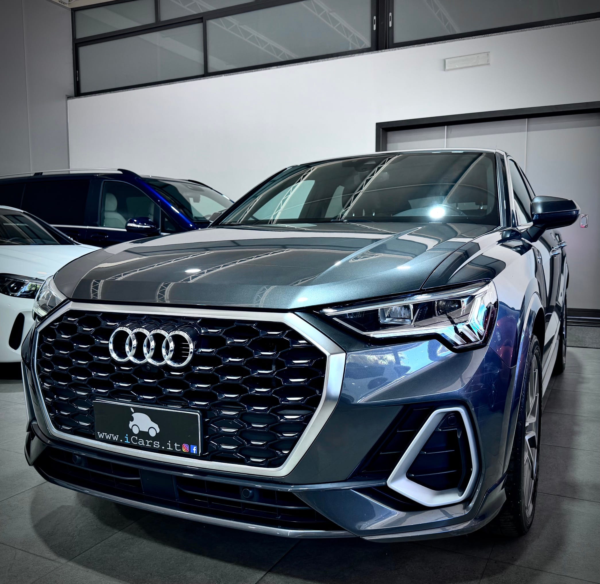 Audi Q3 SPBK 2.0 TDI 150CV S-Tronic S-Line - immagine 14