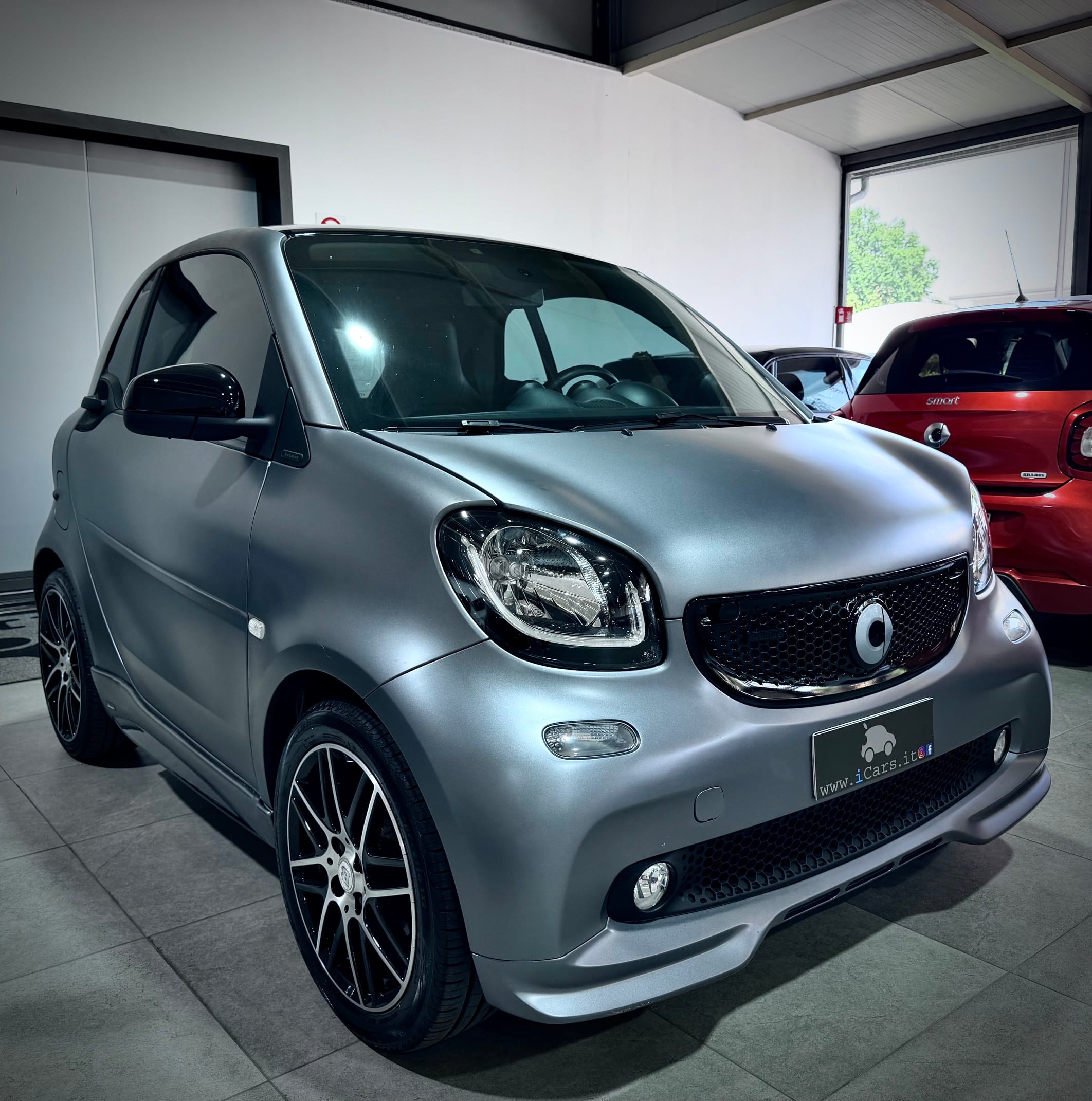 Smart Fortwo 0.9 109CV Twinamic Brabus Xclusive - immagine 6