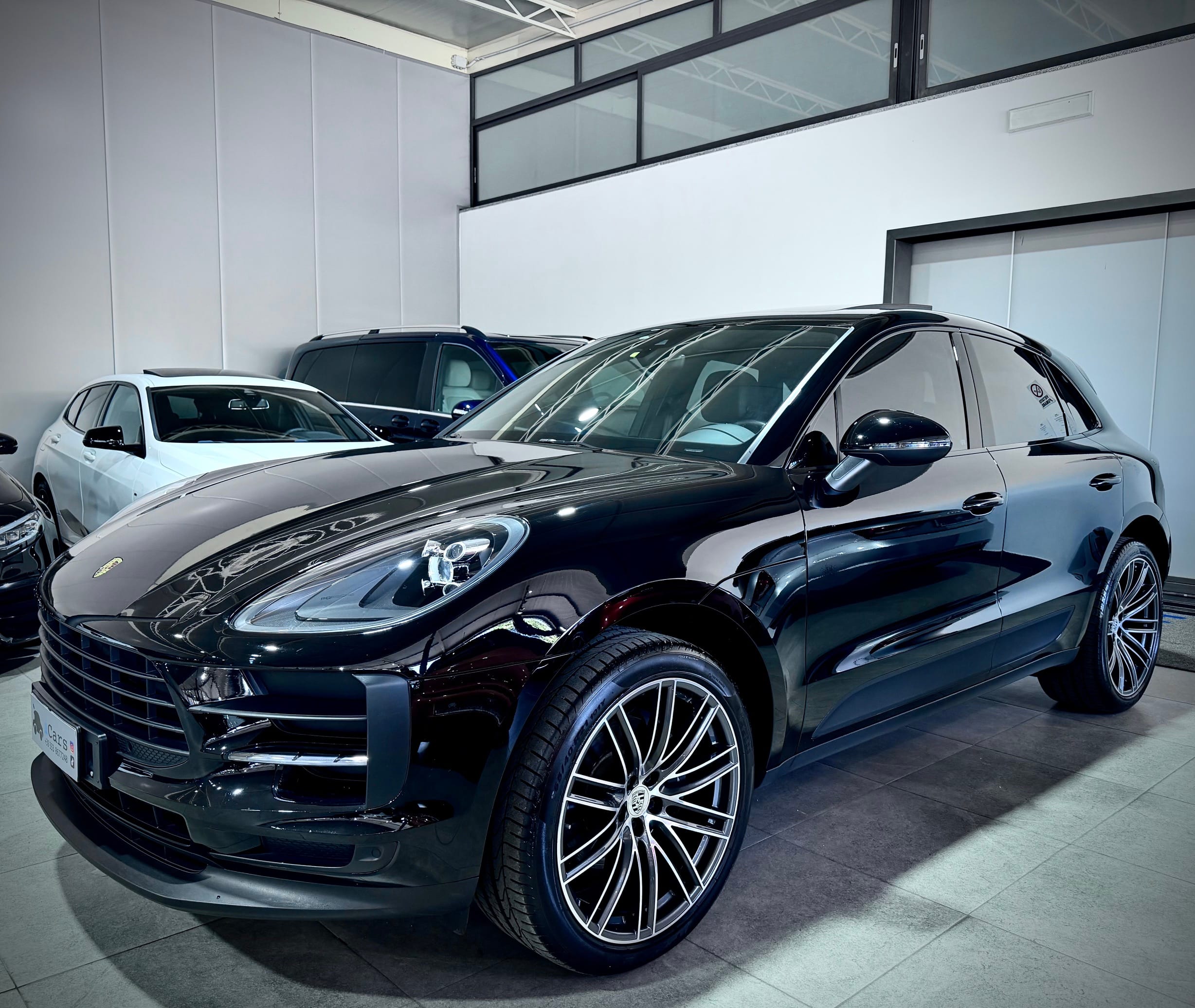 Porsche Macan 2.0 245CV PDK - immagine 3