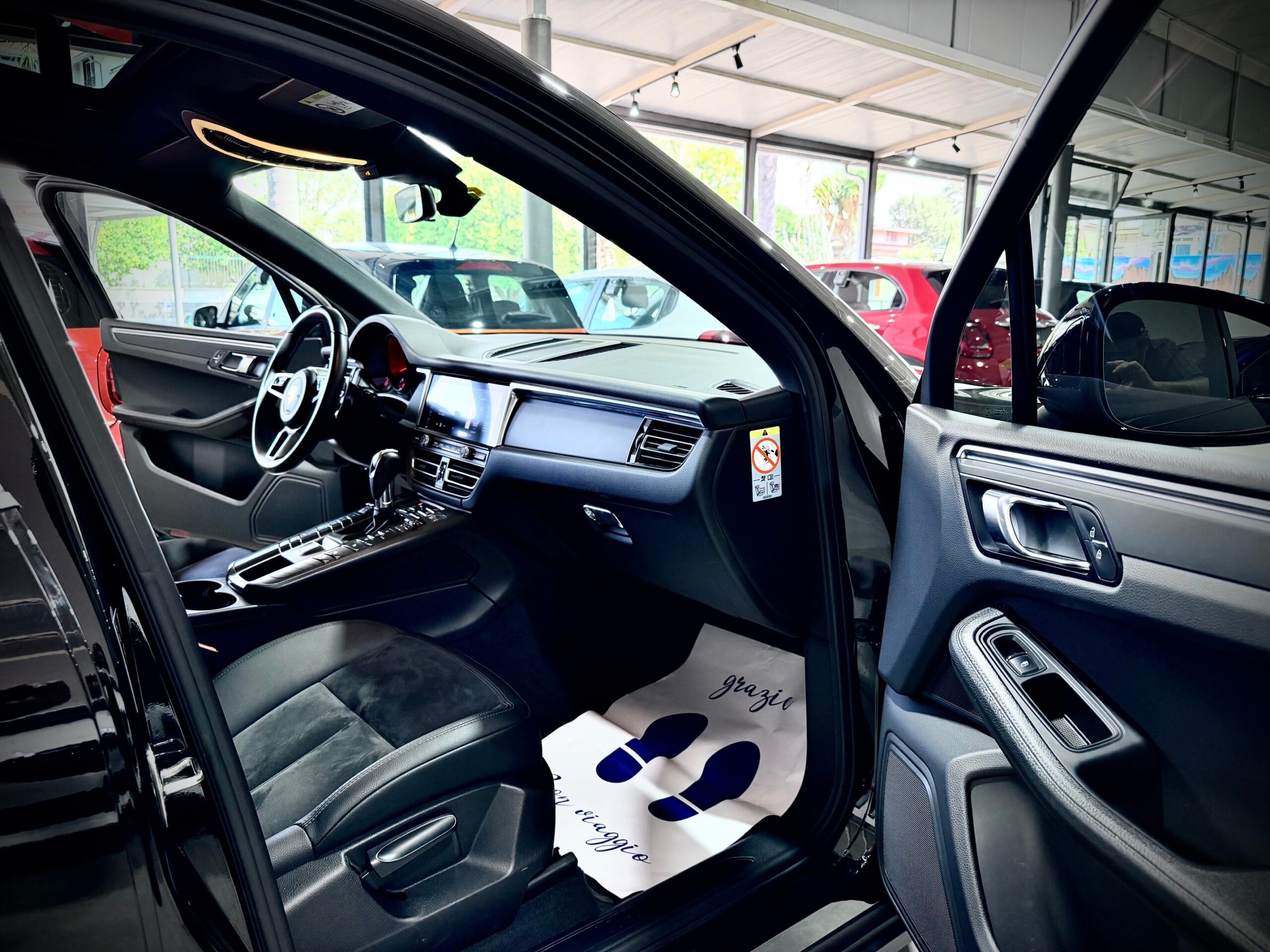 Porsche Macan 2.0 245CV PDK - immagine 14
