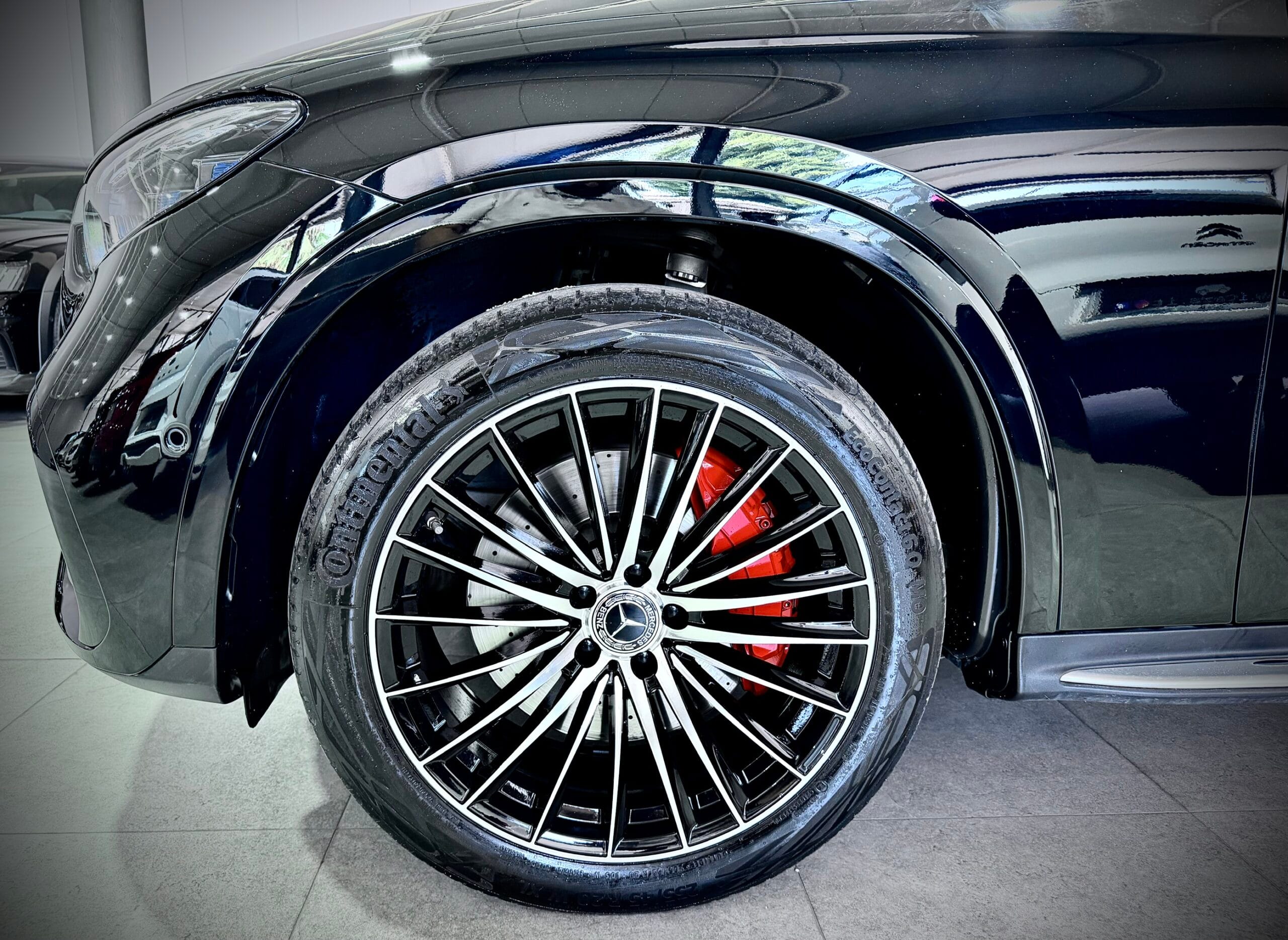Mercedes-Benz GLC 220 d 197CV 4Matic AMG Line Premium Plus - immagine 5