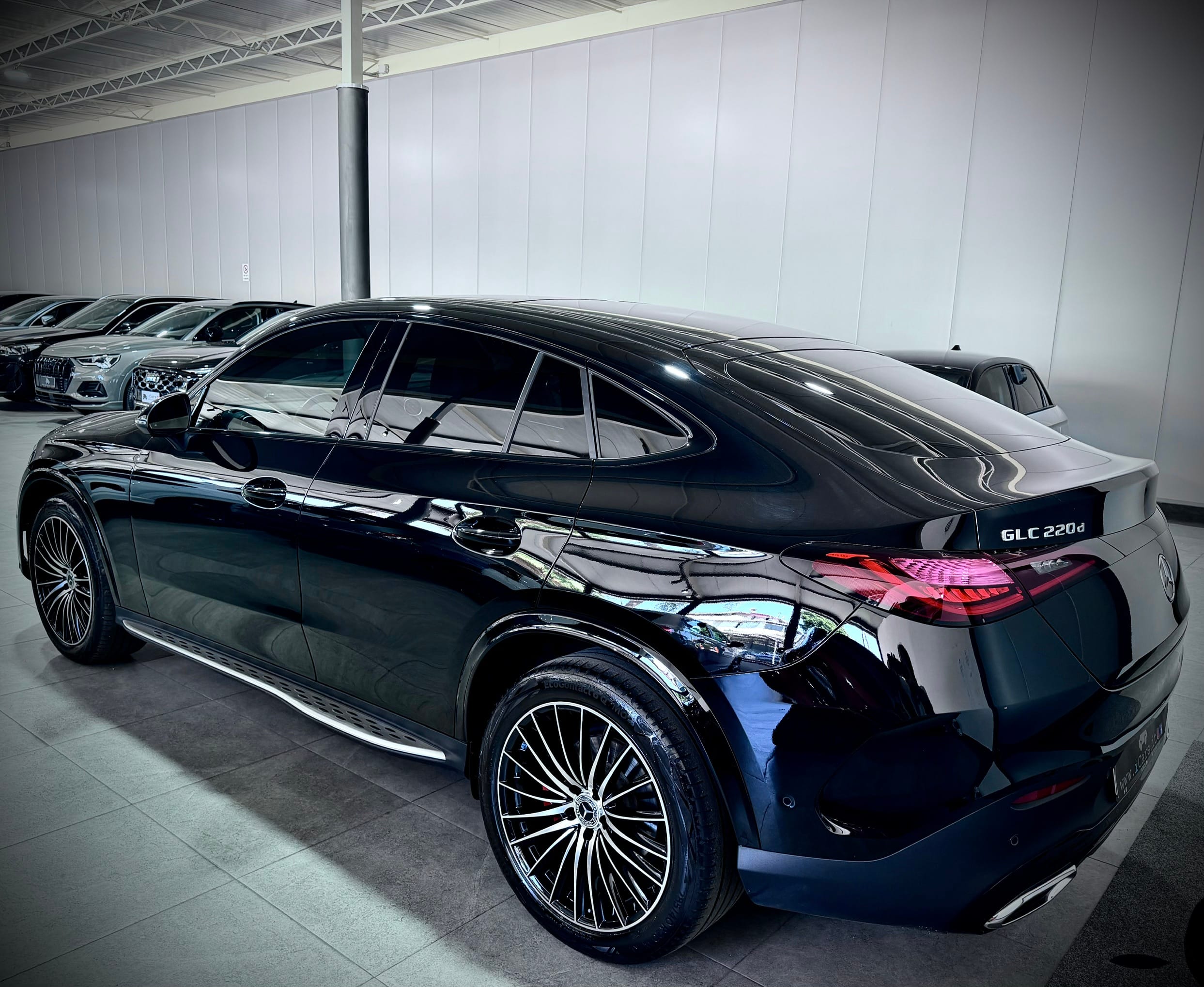 Mercedes-Benz GLC 220 d 197CV 4Matic AMG Line Premium Plus - immagine 11