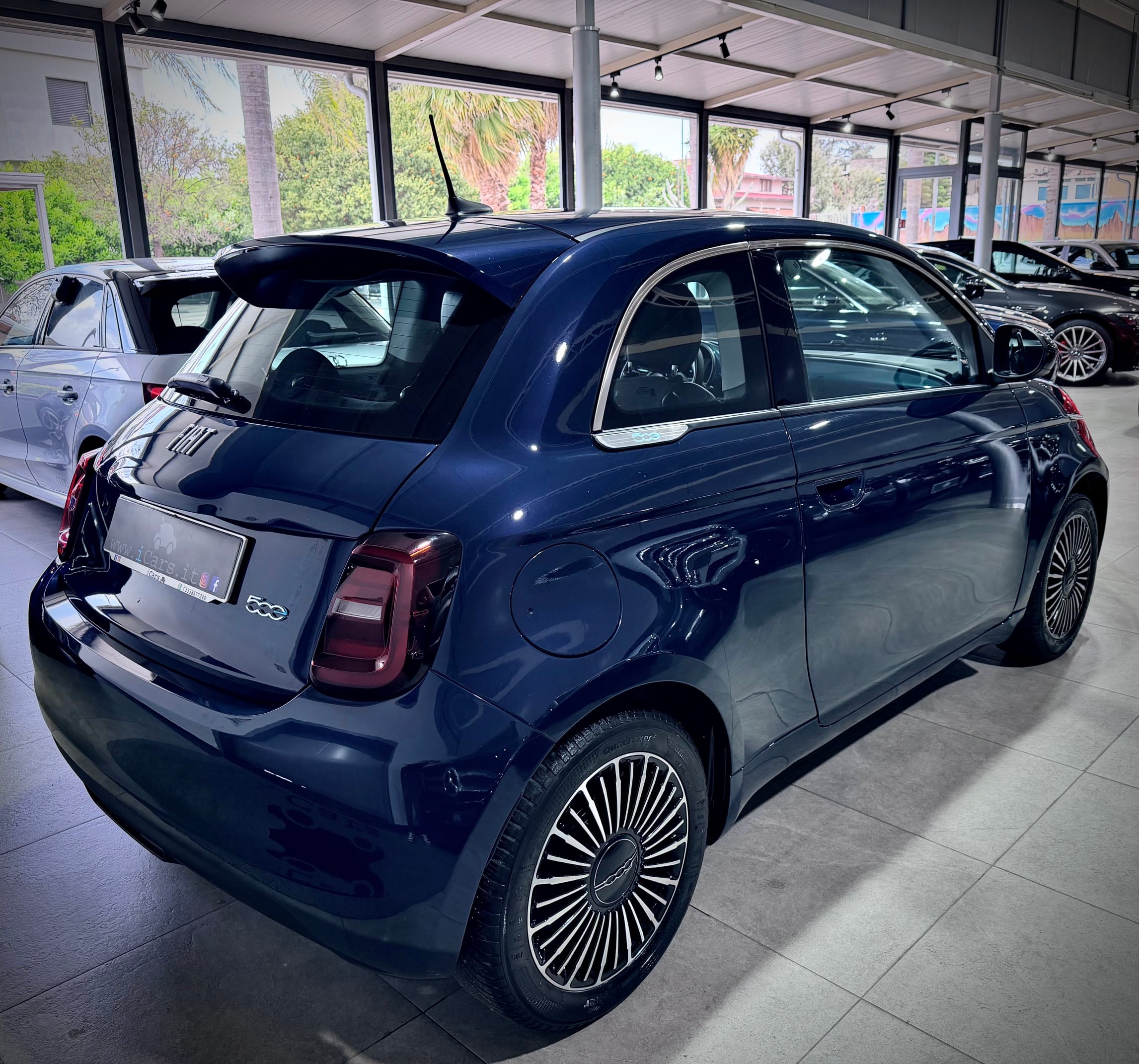 Fiat 500e 42 kWh Icon - immagine 6