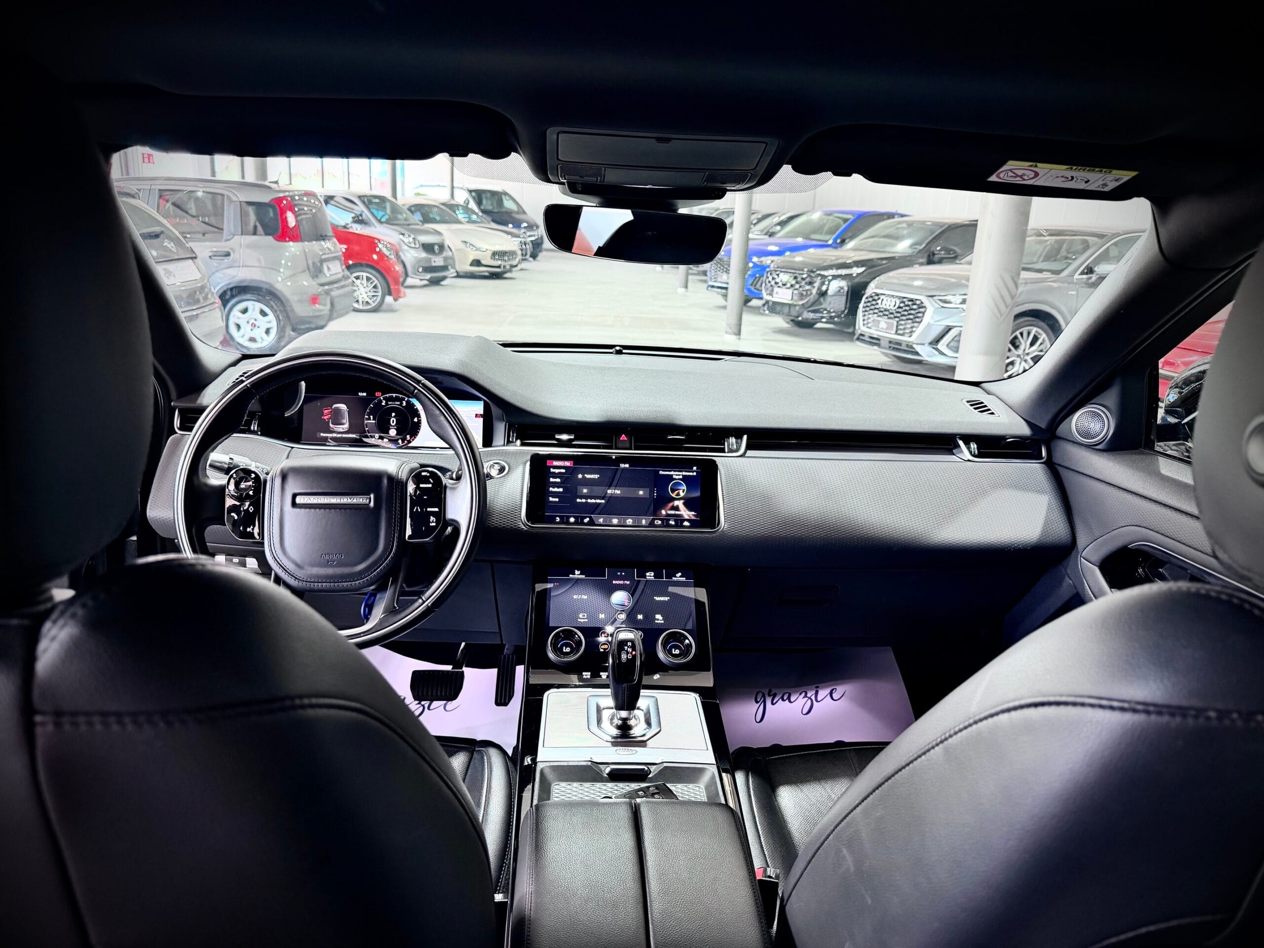 Land Rover Range Rover Evoque 2.0d 150CV i4 Mhev R-Dynamic S - immagine 4
