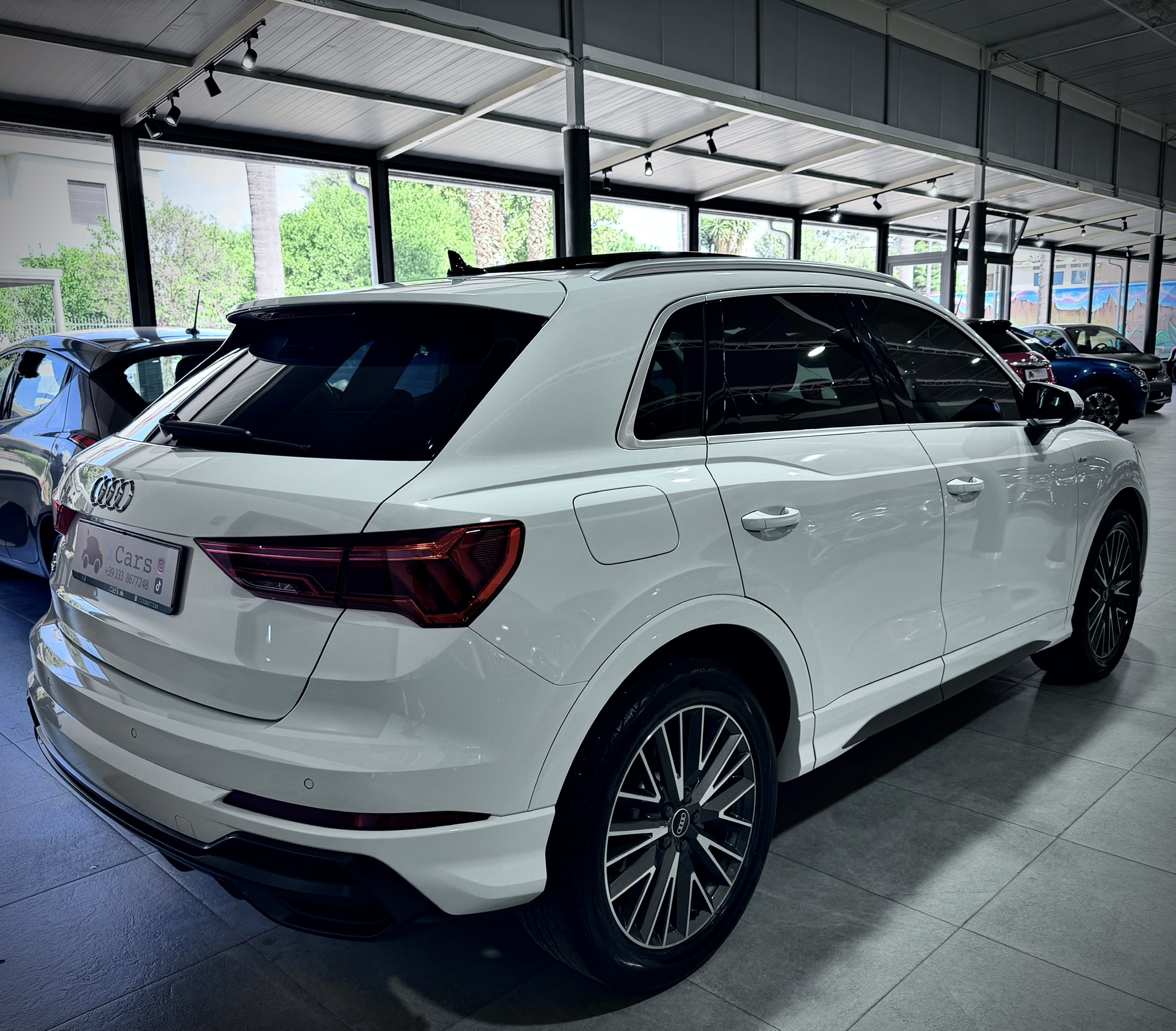 Audi Q3 35 2.0TDI 150CV S-Tronic S-Line - immagine 7