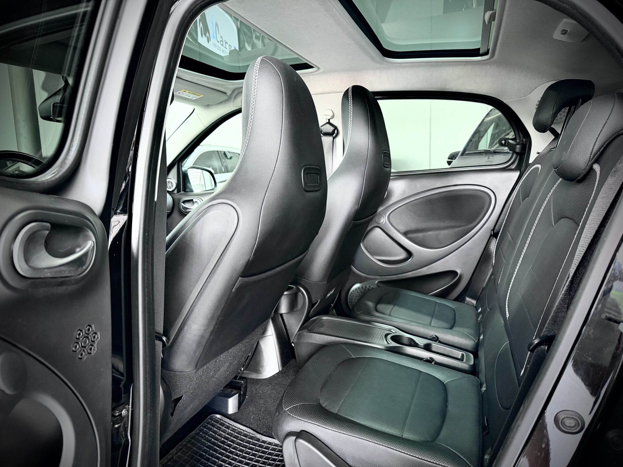 Smart Forfour 0.9 109CV GPL Twinamic Brabus Exclusive - immagine 12