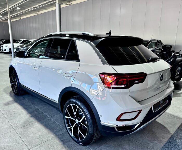 Volkswagen T-Roc 2.0 TDI 150CV DSG 4Motion Style KM 0 - immagine 9
