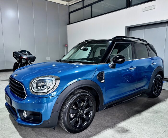 MINI Cooper D Countryman 2.0 150CV Hype - immagine 18