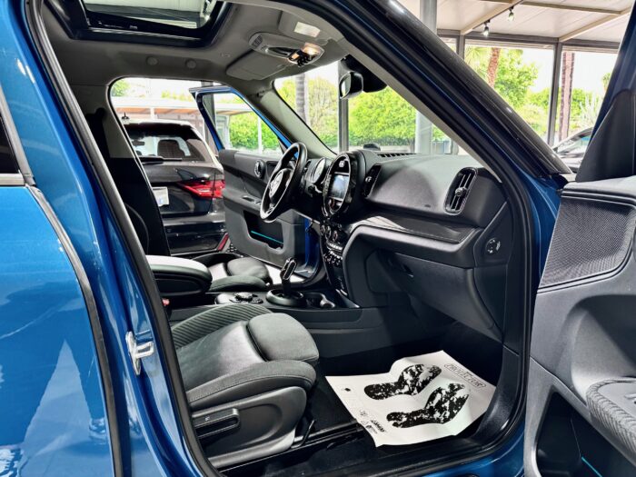 MINI Cooper D Countryman 2.0 150CV Hype - immagine 4