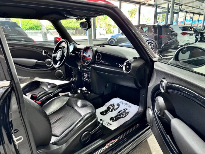 MINI John Cooper Works 1.6 211CV Elaborata - immagine 3