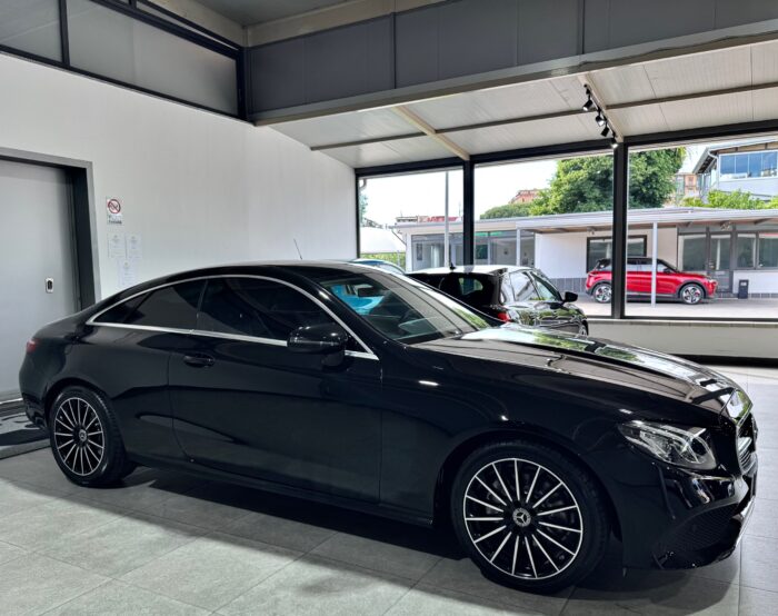 Mercedes-Benz E 220 d Coupe 194CV Premium - immagine 9