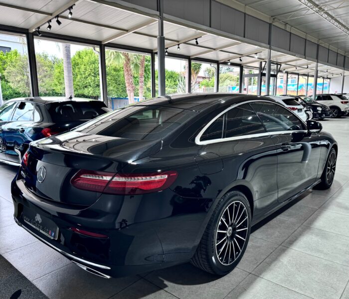 Mercedes-Benz E 220 d Coupe 194CV Premium - immagine 8