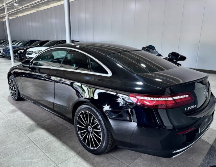 Mercedes-Benz E 220 d Coupe 194CV Premium - immagine 6