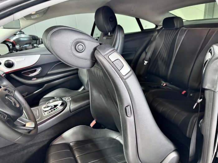 Mercedes-Benz E 220 d Coupe 194CV Premium - immagine 2