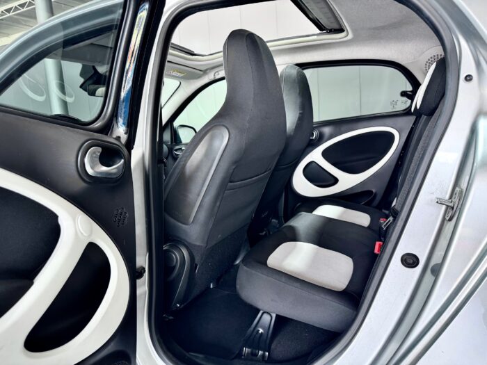 Smart Forfour 1.0 70CV Passion Cabrio RARISSIMA - immagine 15