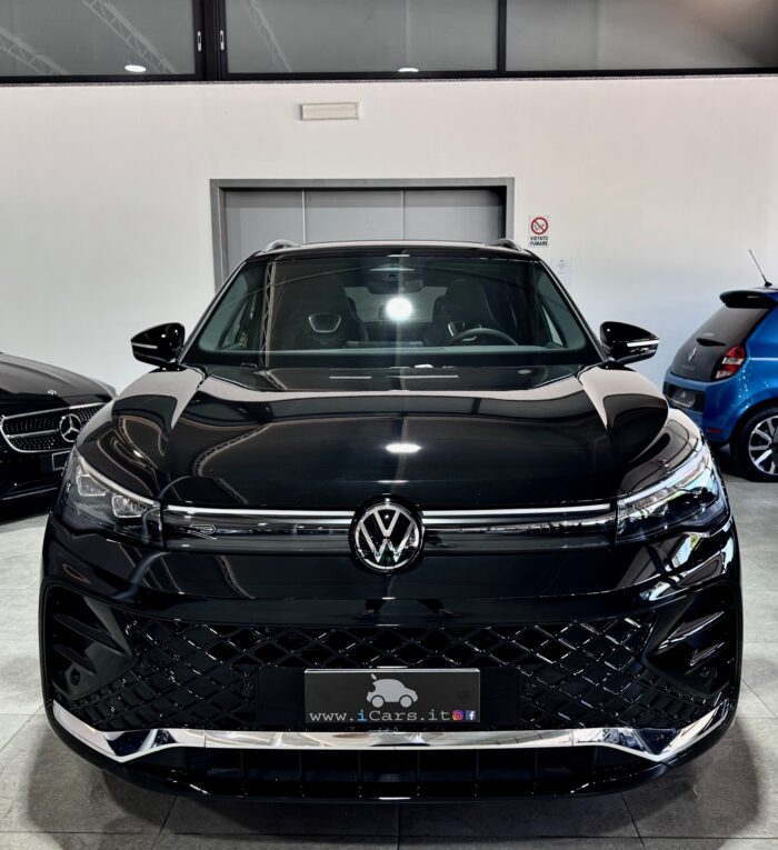 Volkswagen Tiguan 2.0 TDI 150CV DSG R-Line Plus KM 0 - immagine 16