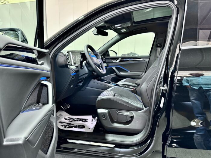 Volkswagen Tiguan 2.0 TDI 150CV DSG R-Line Plus KM 0 - immagine 9