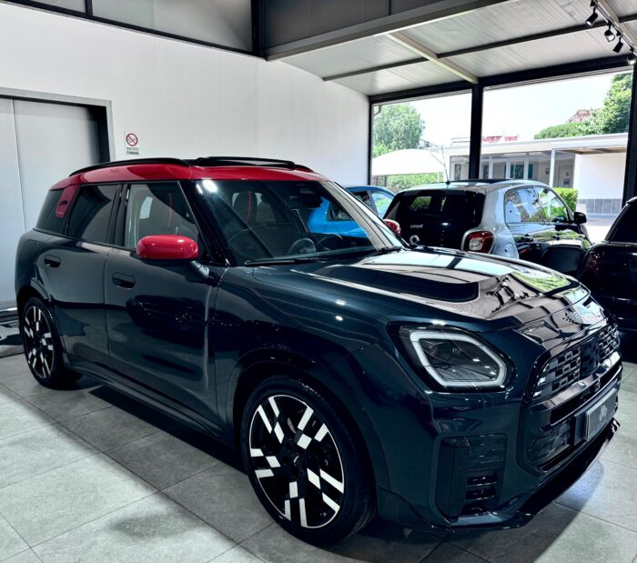 MINI John Cooper Works Countryman 2.0 D 163CV Hybrid Diesel JCW - immagine 14