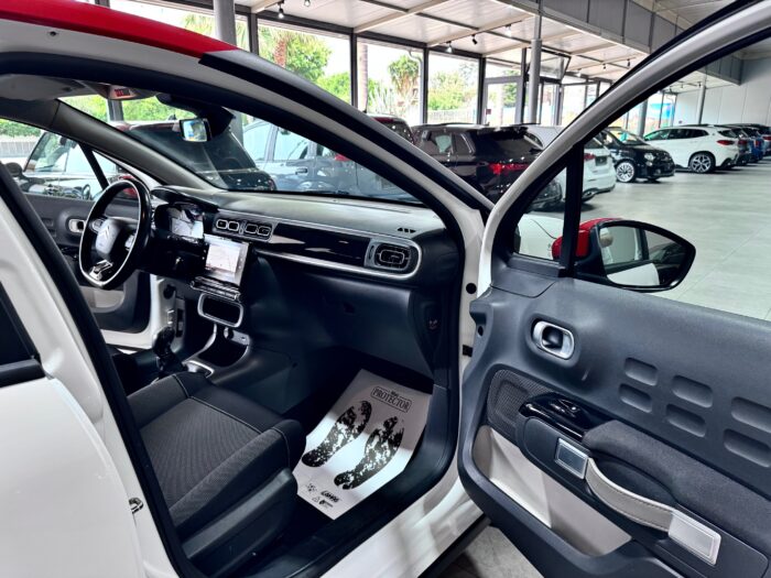 Citroen C3 1.2 83CV PureTech Shine - immagine 15