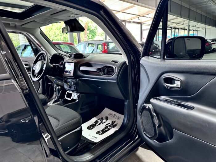 Jeep Renegade 1.6 MJT 120CV DDCT Black Edition - immagine 3