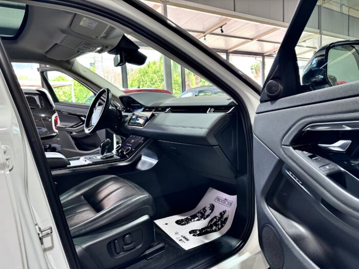 Land Rover Range Rover Evoque 2.0d 180CV i4 Mhev R-Dynamic SE - immagine 2