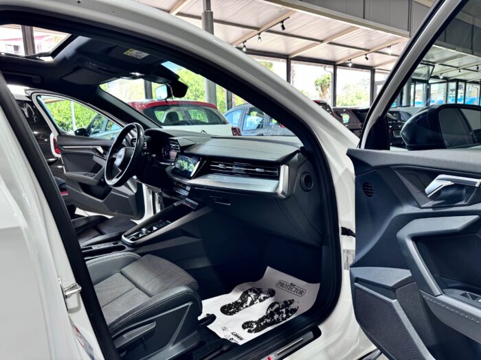 Audi S3 2.0 TFSI 310CV S-Tronic Quattro - immagine 3
