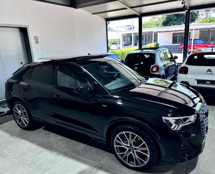 Audi Q3 40 2.0 TDI 193CV Quattro S-Line Identity Black - immagine 8