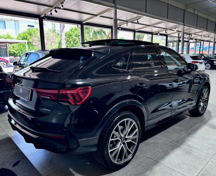 Audi Q3 40 2.0 TDI 193CV Quattro S-Line Identity Black - immagine 9