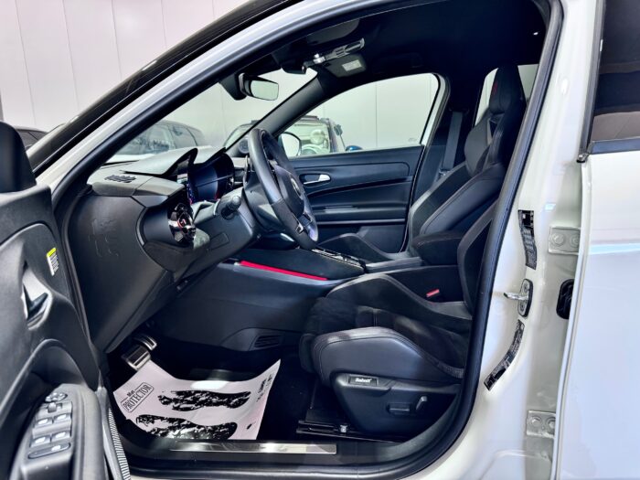 Alfa Romeo Junior 1.2 136CV Hybrid EDCT6 Speciale Pack Sport - immagine 10