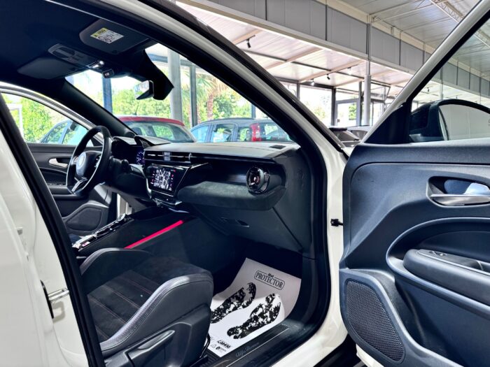 Alfa Romeo Junior 1.2 136CV Hybrid EDCT6 Speciale Pack Sport - immagine 5