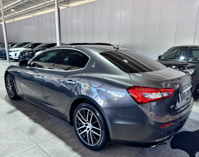 Maserati Ghibli 3.0 V6 410CV Q4 S - immagine 9