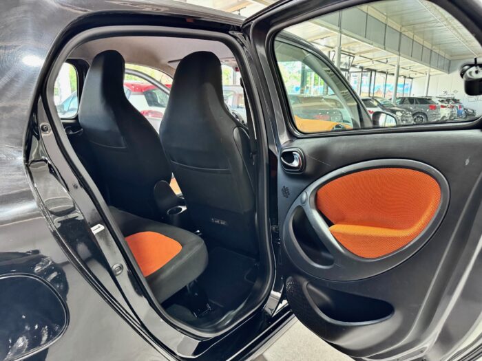 Smart ForFour 1.0 70CV Passion - immagine 2